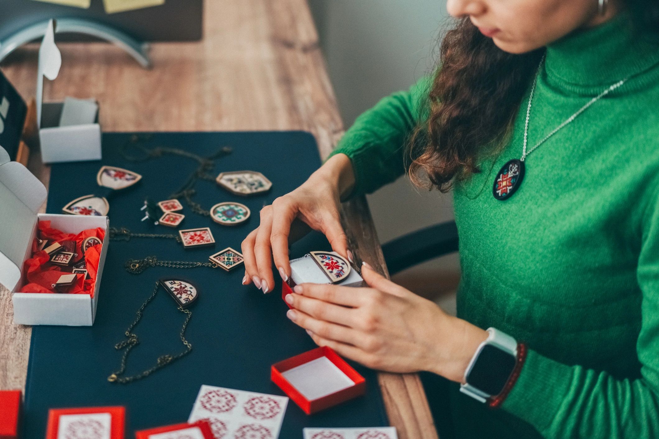 artisan jewelry gift box